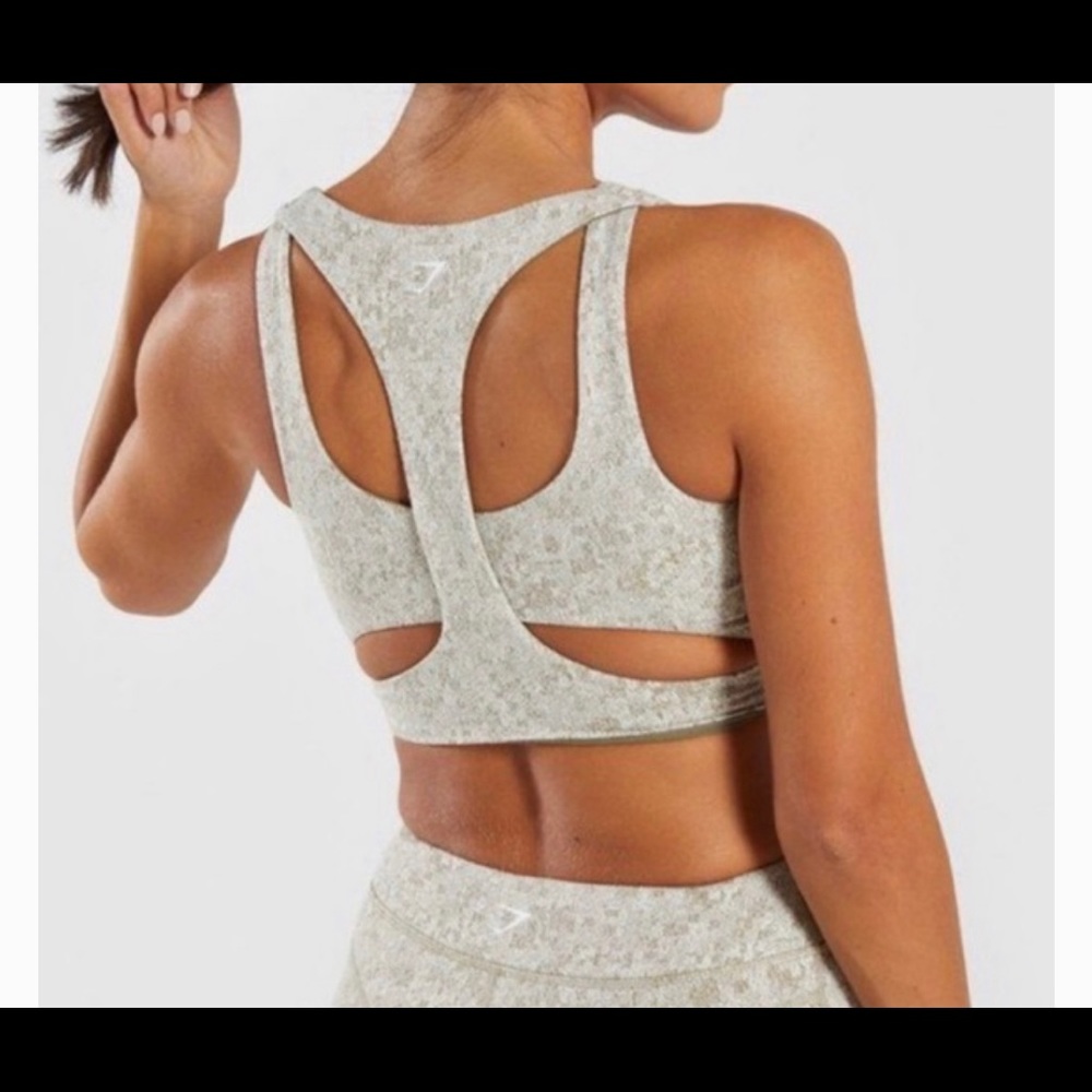 NWOT Gymshark Gymshark Fleur Texture Sports Bra - Washed Khaki Marl